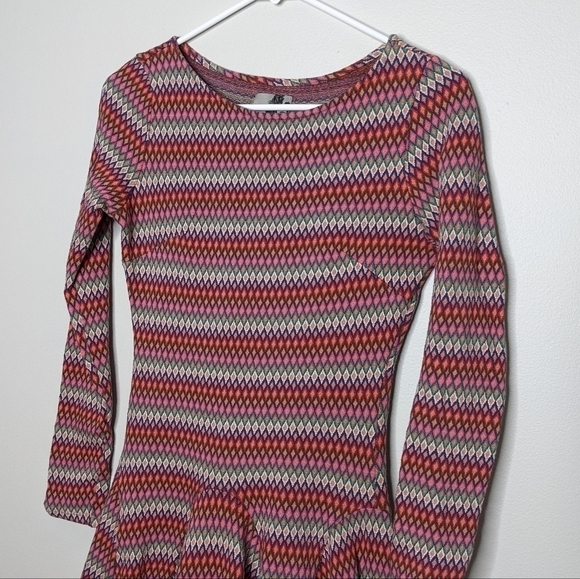 ✨3/$15 Coconinno pink diamond pattern knit skater dress XS - Picture 2 of 7